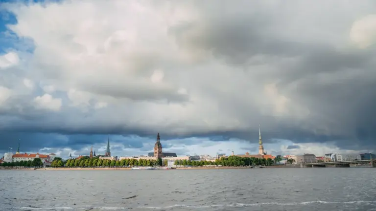 15. augusta brīdinājumus pārbaudiet LVĢMC kartē