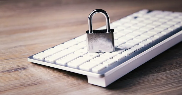 CSDD datu zādzība: kā rīkoties ar Smart-ID pieprasījumu