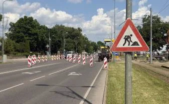 Daugavpils autovadītājus gaida joslu maiņa remontdarbu zonā