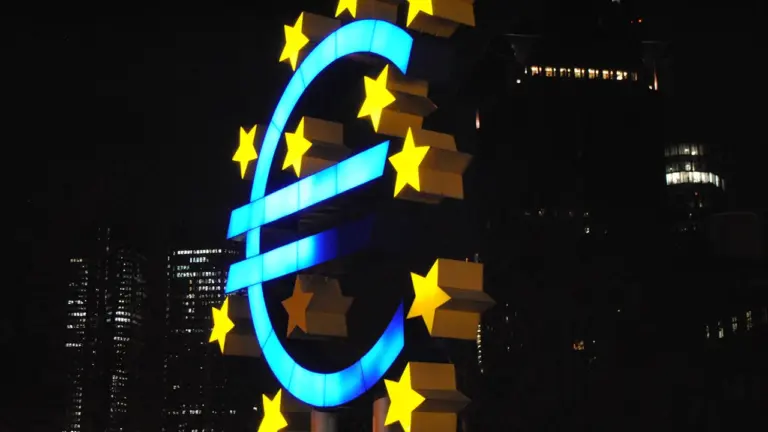 ECB 17. decembra lēmums: vai noguldījumu likme kritīs zem 2%