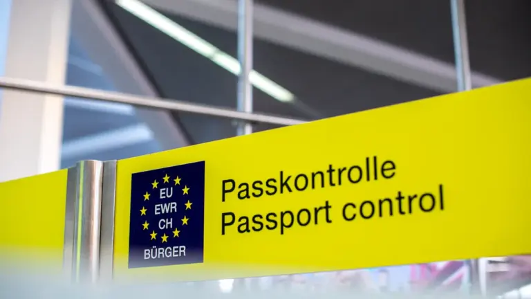 EES robežkontrole: ko Latvijas ceļotājiem gaidīt vasarā