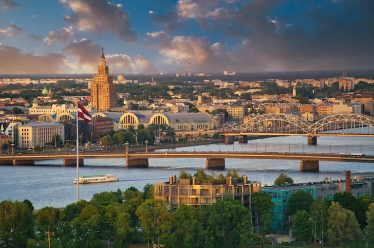 Kur doties Rīgā 17. augusta vakarā: mierīgas atpūtas gids