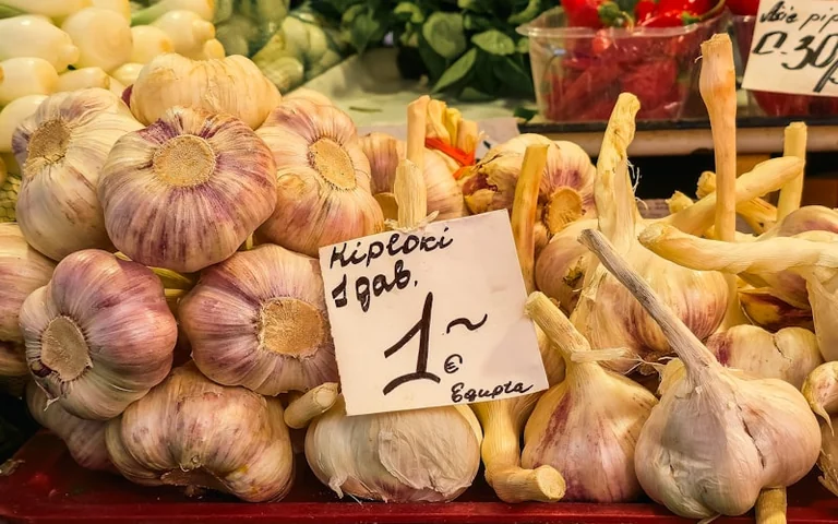 Latvijas decembra inflācija zem 3%: prognoze līdz 30. novembrim
